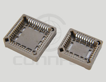 Панель PLCC 84 конт., SMT на плату, Hизол. = 4.6 мм (ан. PLSM-84 коричн. из.) Connfly DS1032-84 SSNT1LA - DS1032-84 SSNT1LA